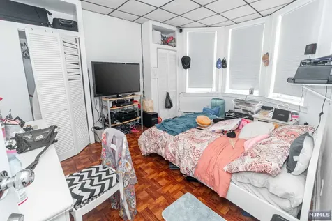 422 52nd Street West New York NJ 07093