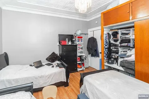 422 52nd Street West New York NJ 07093