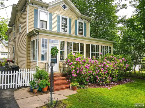 11 Elm Street Harrington Park NJ 07640