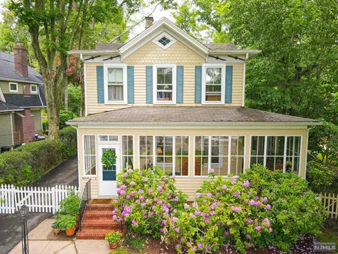 11 Elm Street Harrington Park NJ 07640