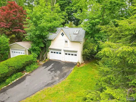 11 Elm Street Harrington Park NJ 07640