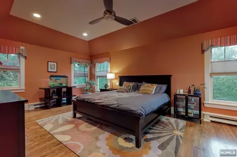 445 Colonial Road Ridgewood NJ 07450