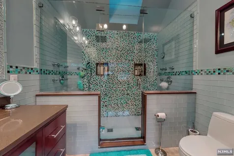 445 Colonial Road Ridgewood NJ 07450