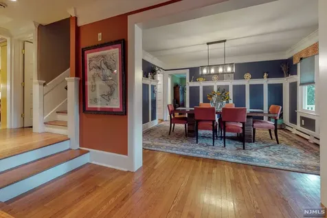 445 Colonial Road Ridgewood NJ 07450