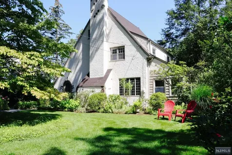 77 Sherwood Road Ridgewood NJ 07450