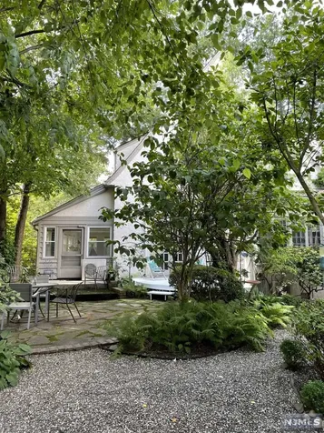 77 Sherwood Road Ridgewood NJ 07450