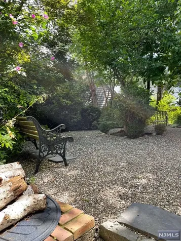 77 Sherwood Road Ridgewood NJ 07450
