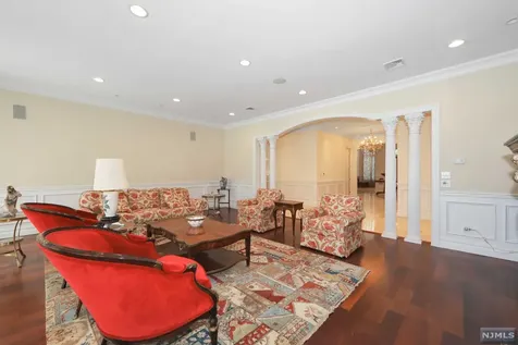 45 Lynn Drive Englewood Cliffs NJ 07632