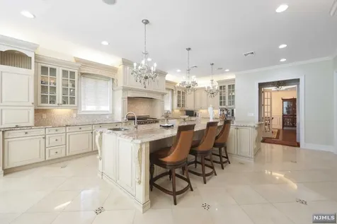 45 Lynn Drive Englewood Cliffs NJ 07632