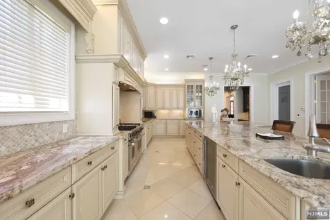 45 Lynn Drive Englewood Cliffs NJ 07632