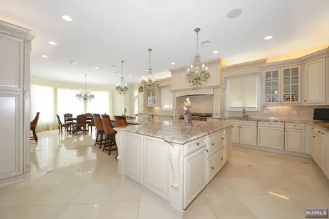 45 Lynn Drive Englewood Cliffs NJ 07632