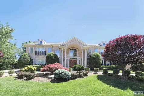 45 Lynn Drive Englewood Cliffs NJ 07632