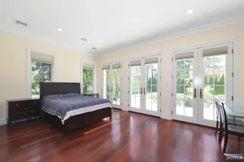 45 Lynn Drive Englewood Cliffs NJ 07632