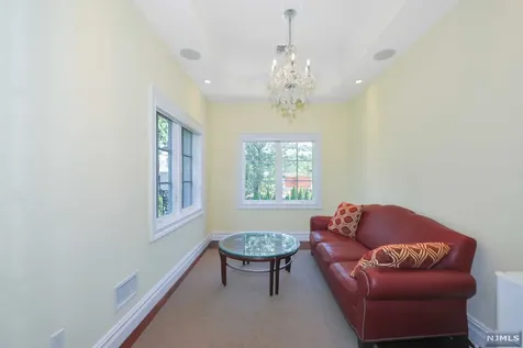 45 Lynn Drive Englewood Cliffs NJ 07632