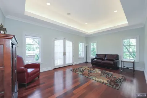 45 Lynn Drive Englewood Cliffs NJ 07632