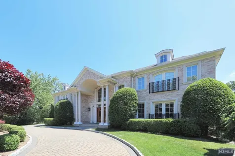45 Lynn Drive Englewood Cliffs NJ 07632