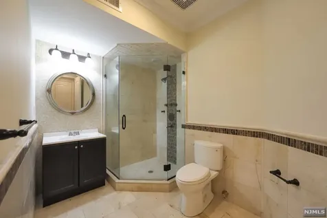 45 Lynn Drive Englewood Cliffs NJ 07632