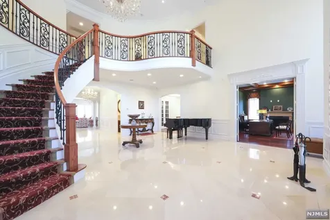 45 Lynn Drive Englewood Cliffs NJ 07632
