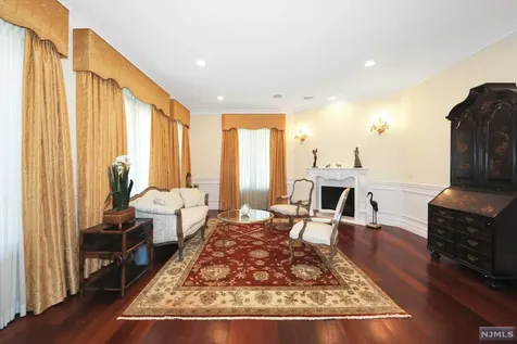 45 Lynn Drive Englewood Cliffs NJ 07632