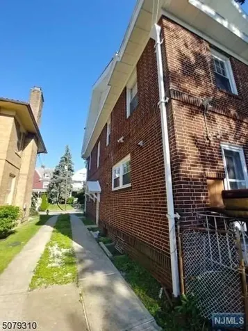474-476 Ridge Street Newark NJ 07104