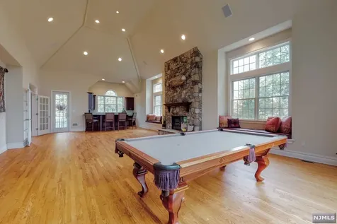 6 Rising Ridge Road Upper Saddle River NJ 07458