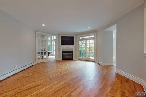 6 Rising Ridge Road Upper Saddle River NJ 07458