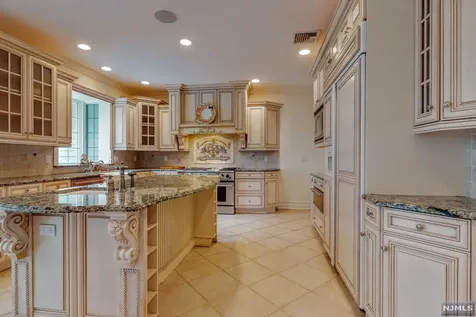 6 Rising Ridge Road Upper Saddle River NJ 07458