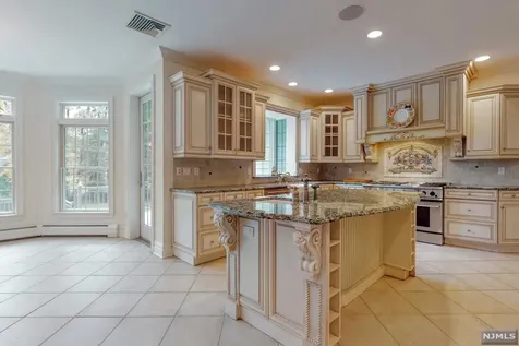 6 Rising Ridge Road Upper Saddle River NJ 07458