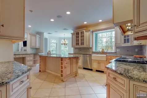 6 Rising Ridge Road Upper Saddle River NJ 07458