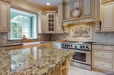 6 Rising Ridge Road Upper Saddle River NJ 07458