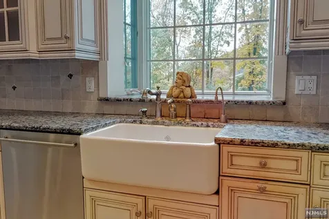 6 Rising Ridge Road Upper Saddle River NJ 07458
