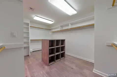 6 Rising Ridge Road Upper Saddle River NJ 07458
