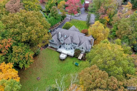 6 Rising Ridge Road Upper Saddle River NJ 07458