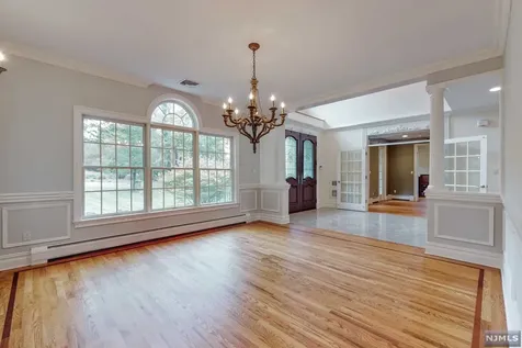 6 Rising Ridge Road Upper Saddle River NJ 07458