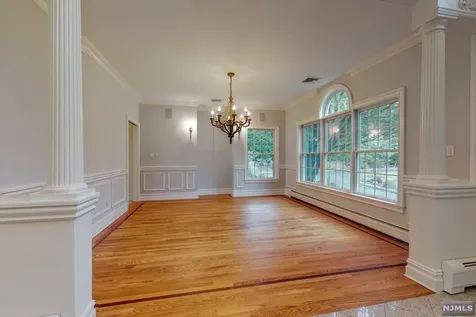 6 Rising Ridge Road Upper Saddle River NJ 07458
