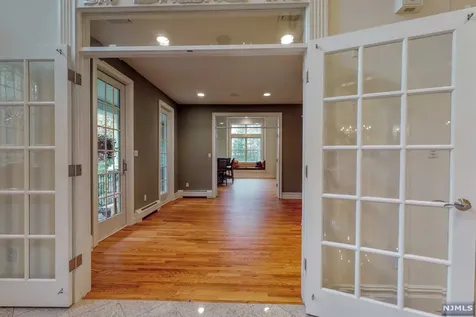 6 Rising Ridge Road Upper Saddle River NJ 07458