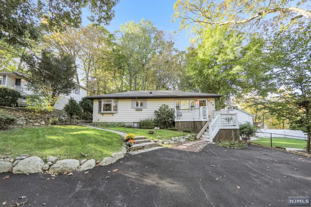 275 Skyline Drive Ringwood NJ 07456