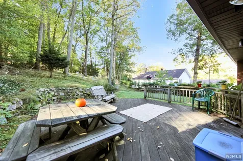 275 Skyline Drive Ringwood NJ 07456