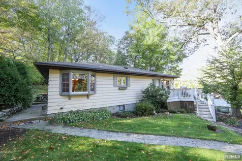 275 Skyline Drive Ringwood NJ 07456