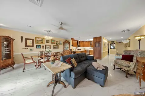 300 Gorge Road Cliffside Park NJ 07010