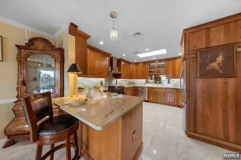 300 Gorge Road Cliffside Park NJ 07010