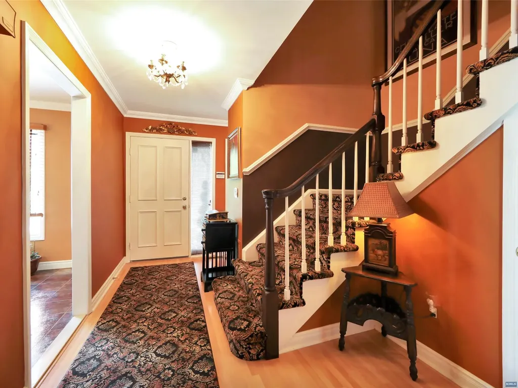 21 Parsons Court Mahwah NJ 07430