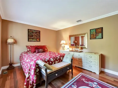 21 Parsons Court Mahwah NJ 07430