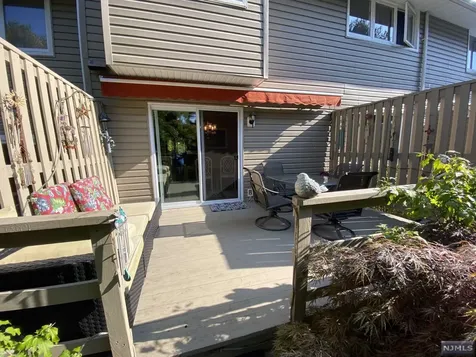 21 Parsons Court Mahwah NJ 07430