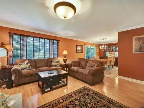 21 Parsons Court Mahwah NJ 07430