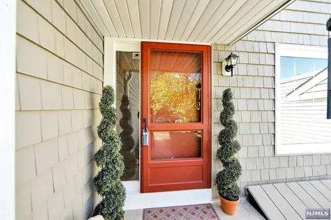 21 Parsons Court Mahwah NJ 07430