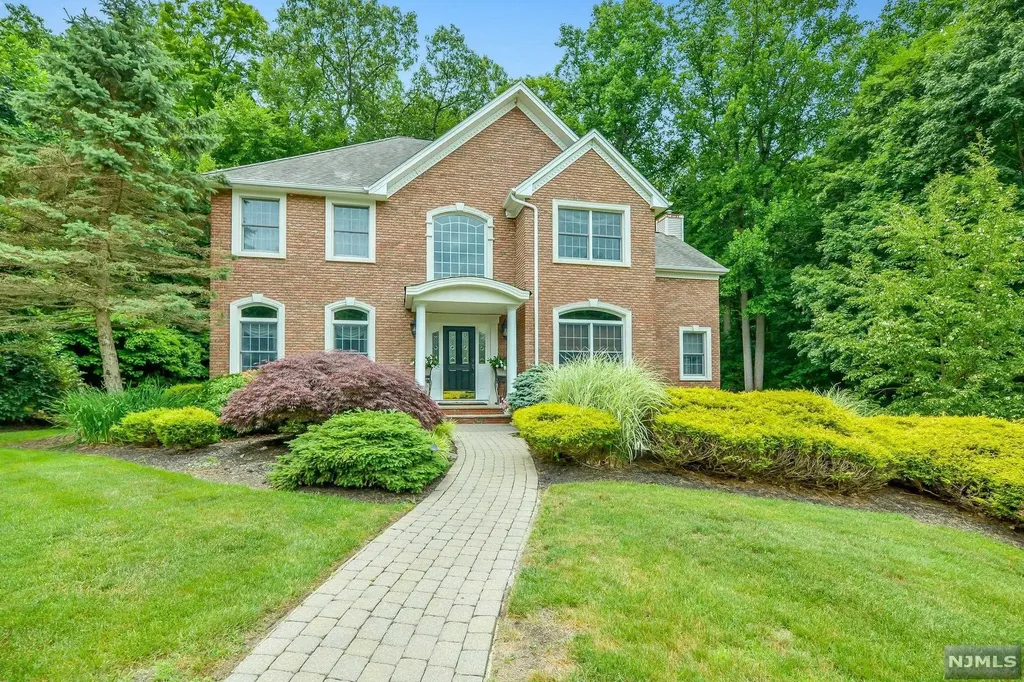 21 Coventry Way Ringwood NJ 07456