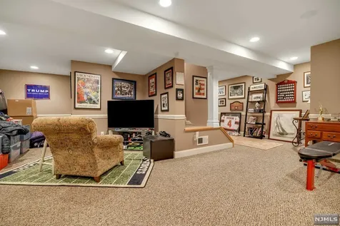 21 Coventry Way Ringwood NJ 07456