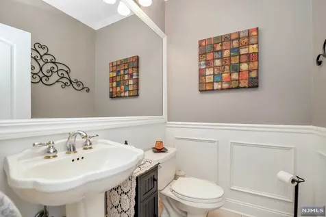 21 Coventry Way Ringwood NJ 07456