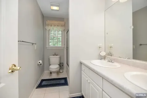 21 Coventry Way Ringwood NJ 07456